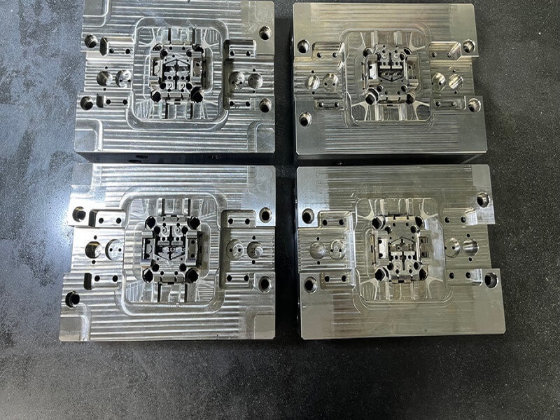 the eight systems of injection molds